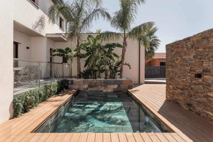 Installation de piscines Alénya