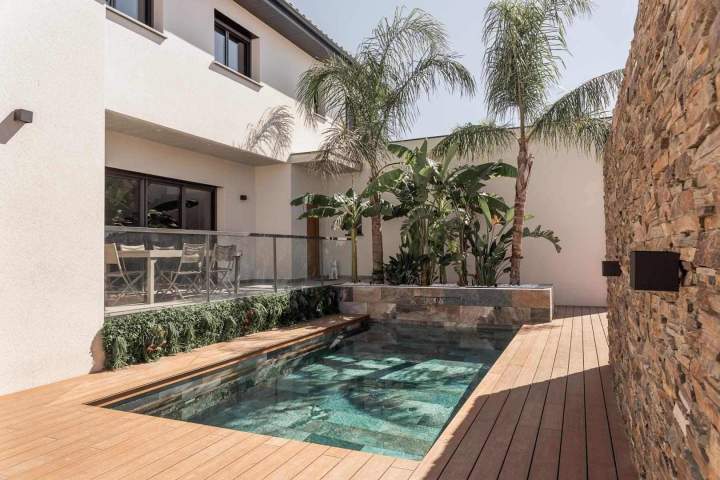 Construction et entretien de piscines  Alénya