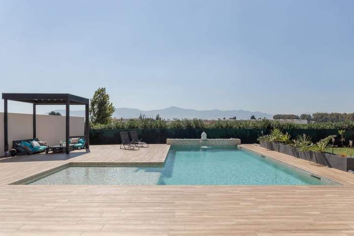 Constructeur de piscines  Alénya